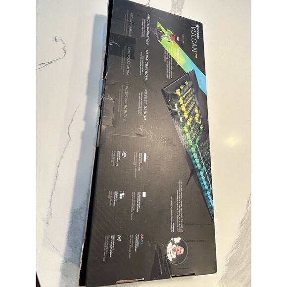 Roccat Vulcan Pro Optical RGB Mechanical Gaming Keyboard Open Box Unused - Picture 5 of 10